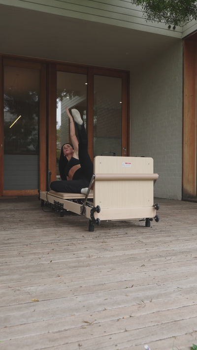 FitBoutique I Maple Reformer in Beige